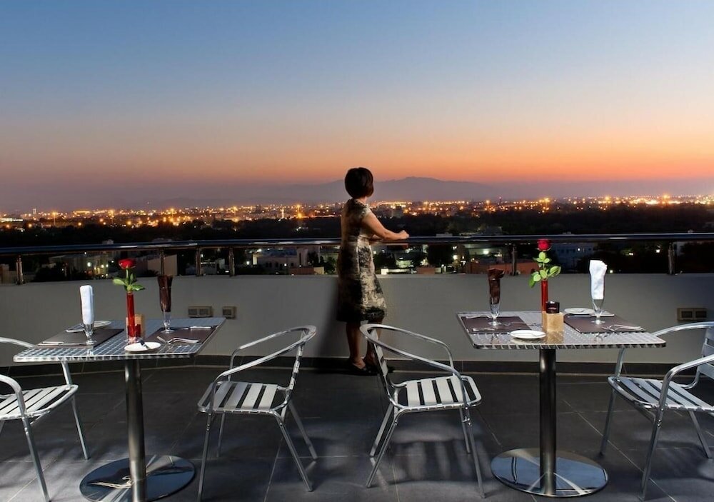 Фото Al Hail Waves Hotel Managed by Centara