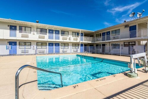 Гостиница Motel 6 Lumberton, Nc в Ламбертоне