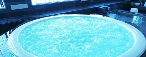 Гостиница Sauna & Capsule Hotel Hollywood - Caters to Men в Префектуре Окаяма