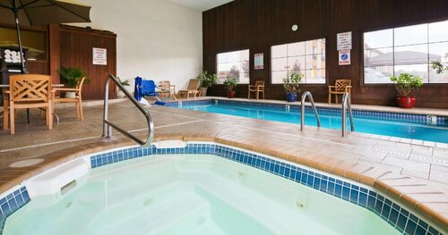 Гостиница Best Western War Bonnet Inn в Майлс-Сити