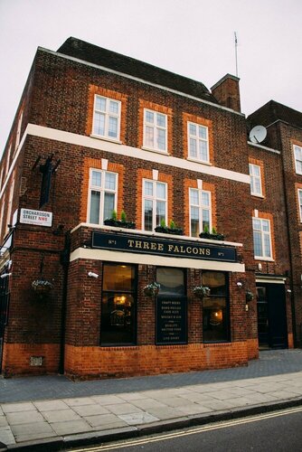 Three Falcons Hotel