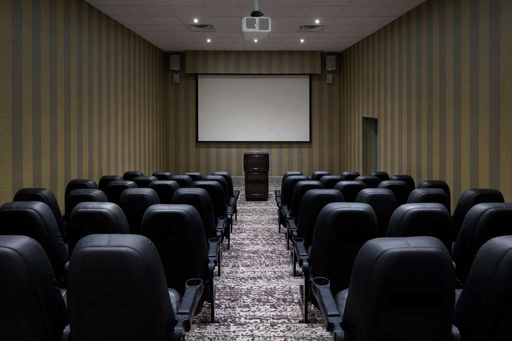 Фото DoubleTree by Hilton Hotel Orlando East - Ucf Area