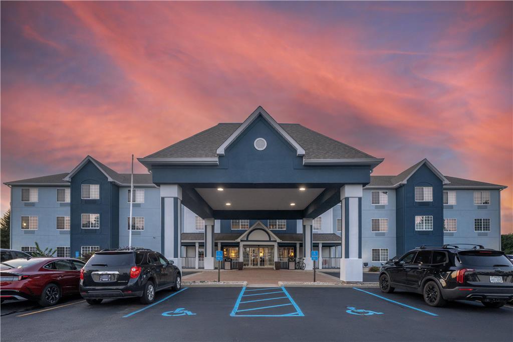 Фото Best Western Plus Fort Wayne Inn & Suites North