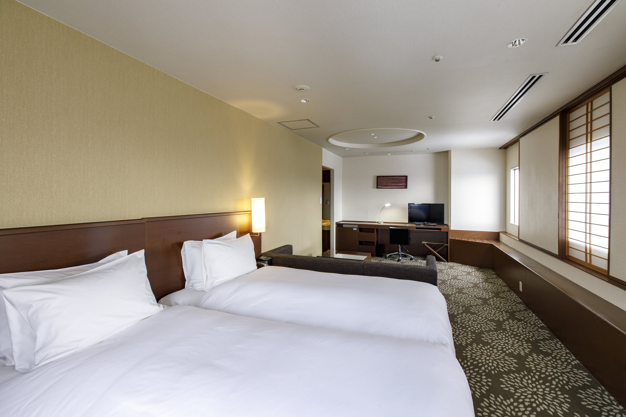 Фото Holiday Inn Ana Kanazawa Sky, an Ihg Hotel