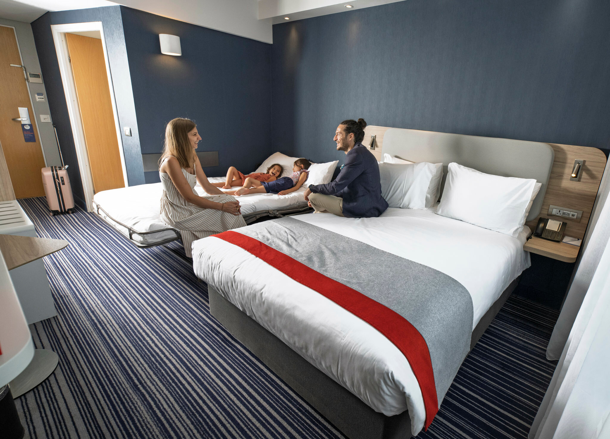 Фото Holiday Inn Express Geneva Airport by IHG