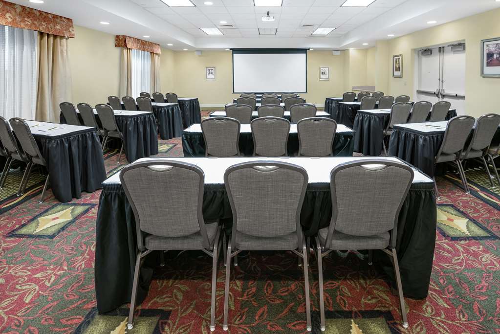 Фото Hilton Garden Inn McAllen Airport
