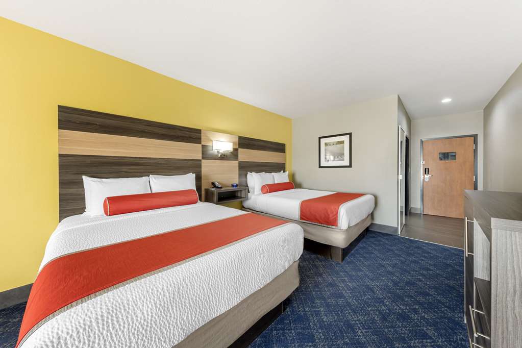 Фото Best Western Plus Midwest City Inn & Suites