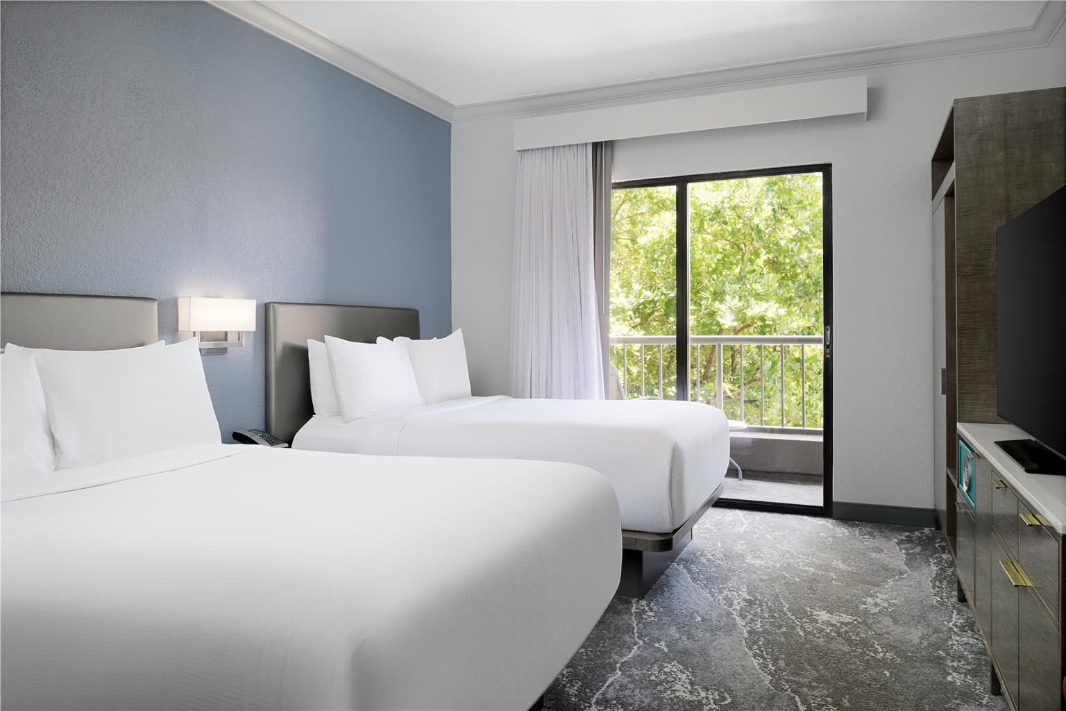 Фото Hilton Boca Raton Suites
