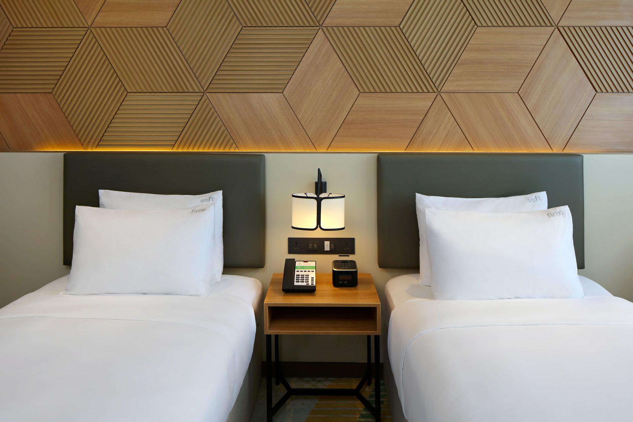 Фото Holiday Inn Cebu City