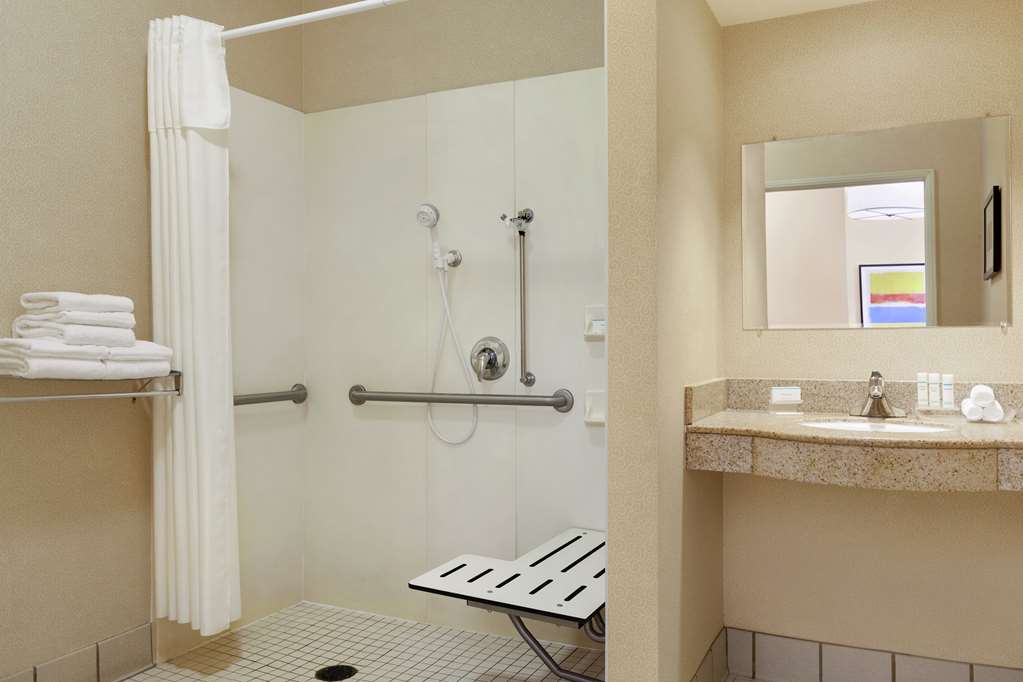 Фото Homewood Suites by Hilton Oakland Waterfront