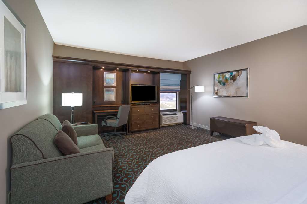 Фото Hampton Inn Terre Haute