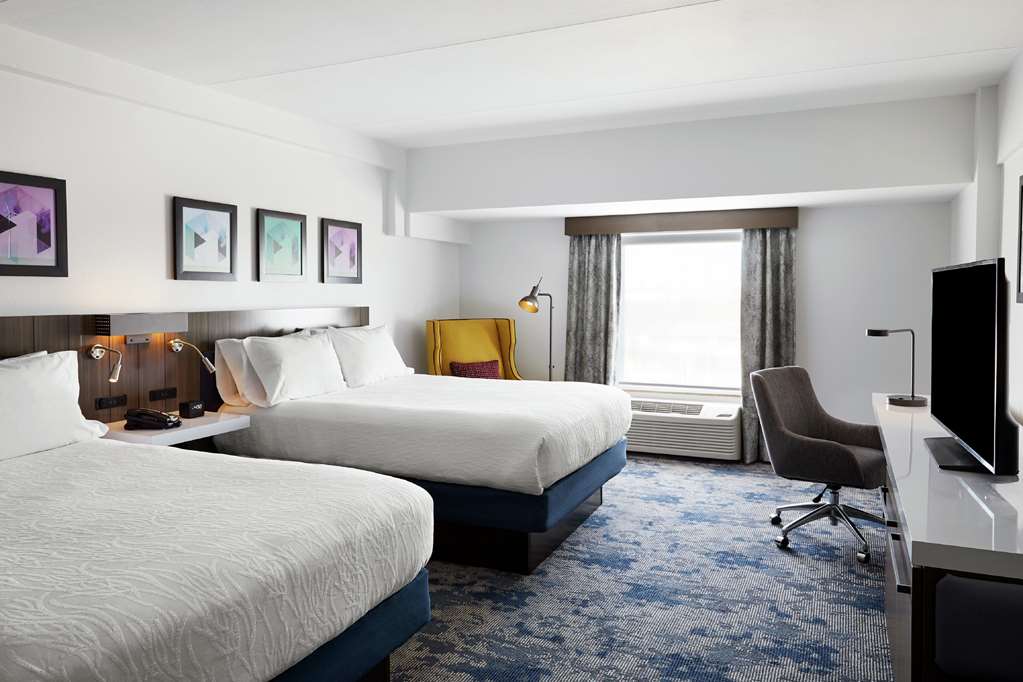 Фото Hilton Garden Inn Champaign Urbana