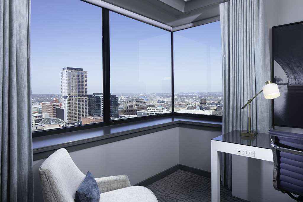 Фото Loews Minneapolis Hotel