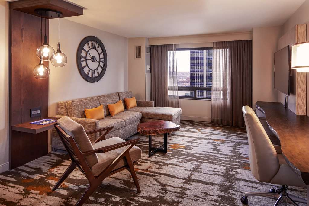 Фото Hilton Denver City Center