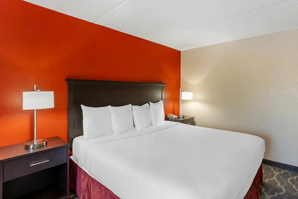 Фото Best Western Inn At Blakeslee-pocono