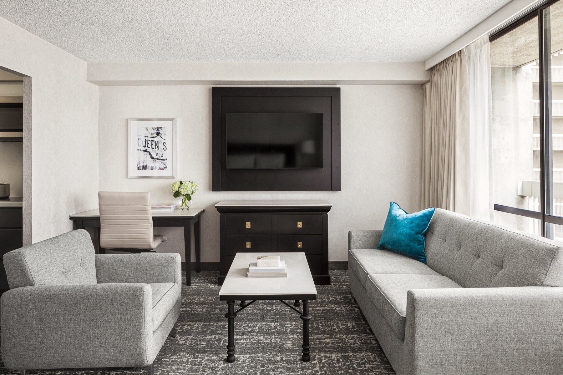 Фото Chelsea Hotel, Toronto