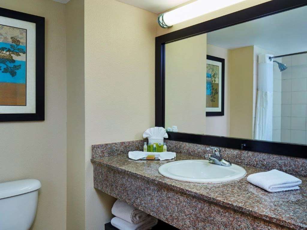 Фото DoubleTree by Hilton Hotel Orlando at SeaWorld