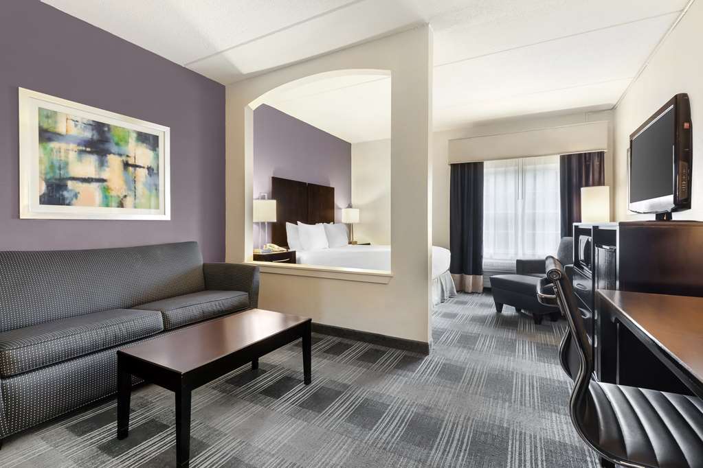 Фото Best Western Hartford Hotel & Suites