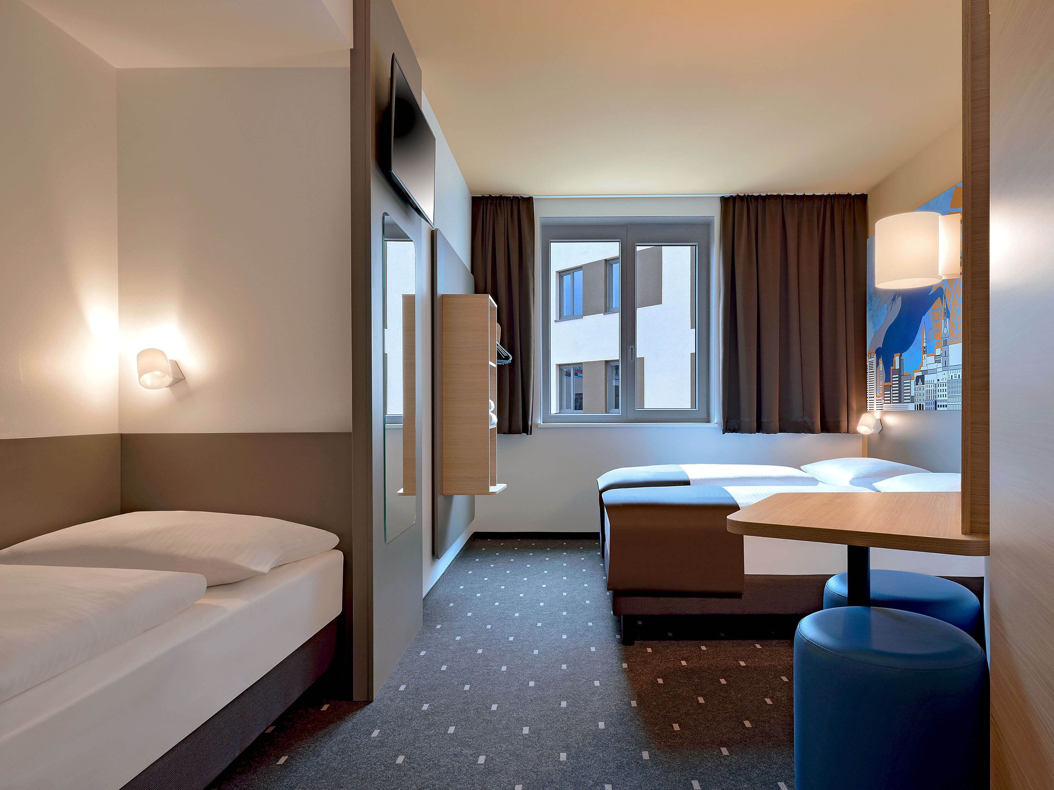 Фото B&b Hotel Hannover-City
