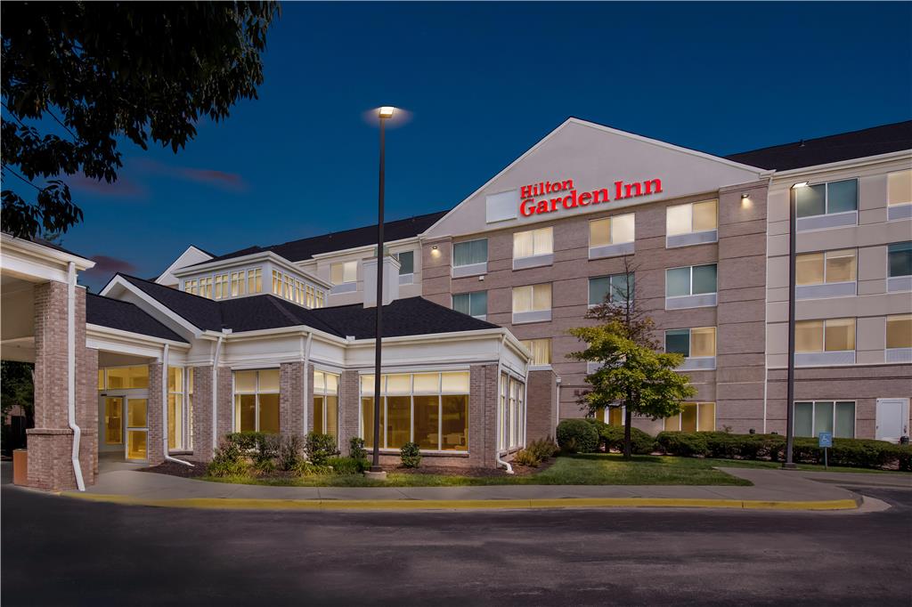 Фото Hilton Garden Inn Overland Park
