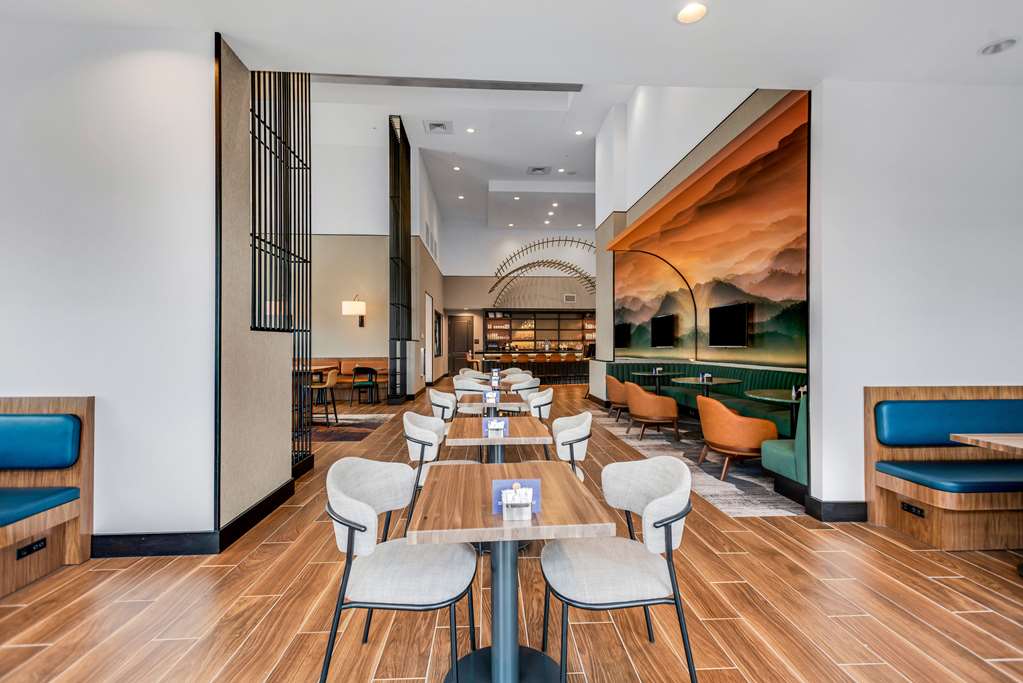 Фото DoubleTree by Hilton Asheville Downtown