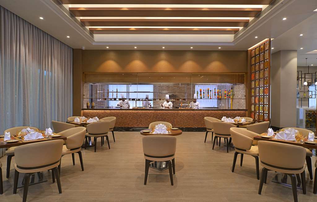 Фото Radisson Hotel Mumbai Andheri MIDC