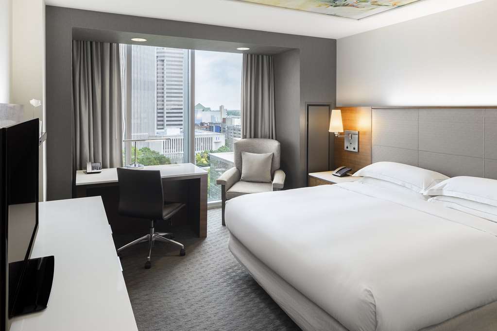 Фото Hilton Columbus Downtown