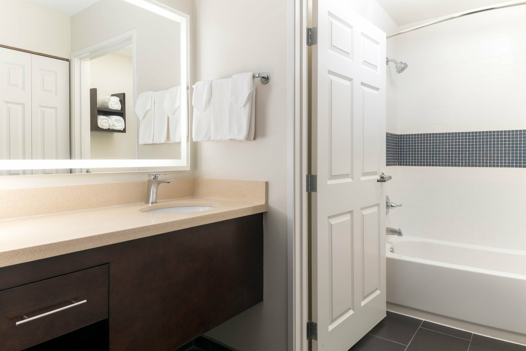 Фото Staybridge Suites Phoenix - Chandler, an Ihg Hotel