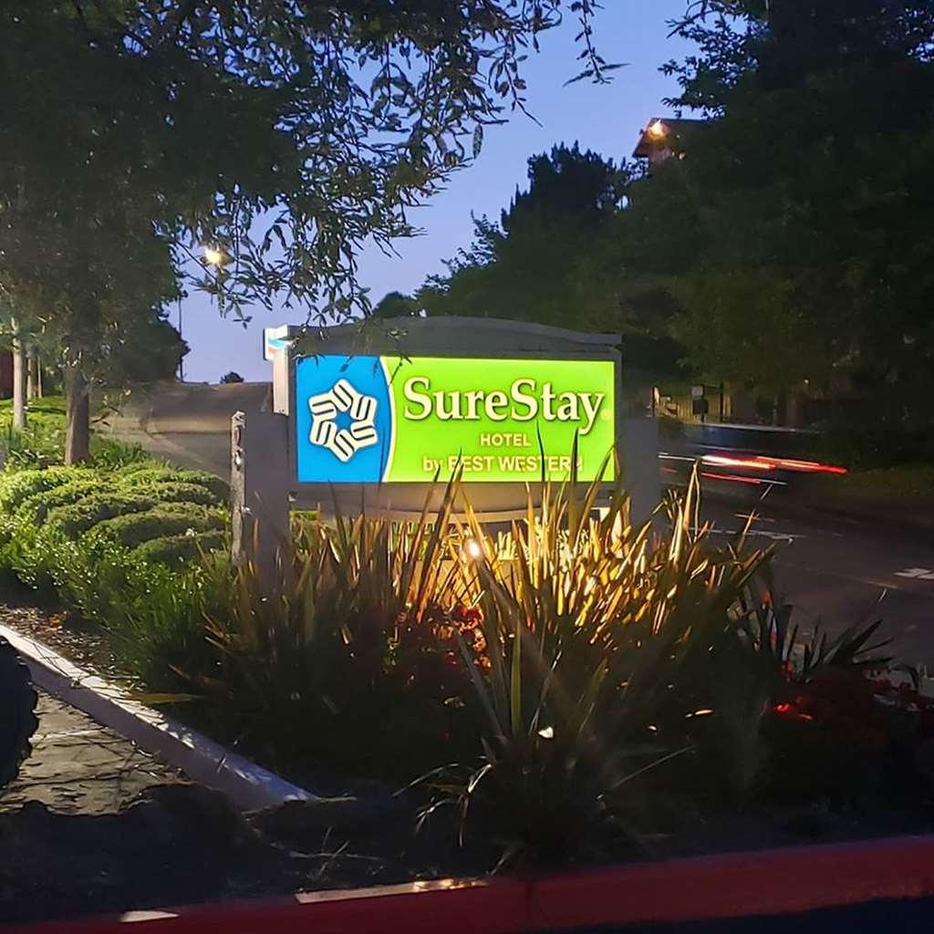 Фото SureStay Hotel by Best Western Vallejo Napa Valley