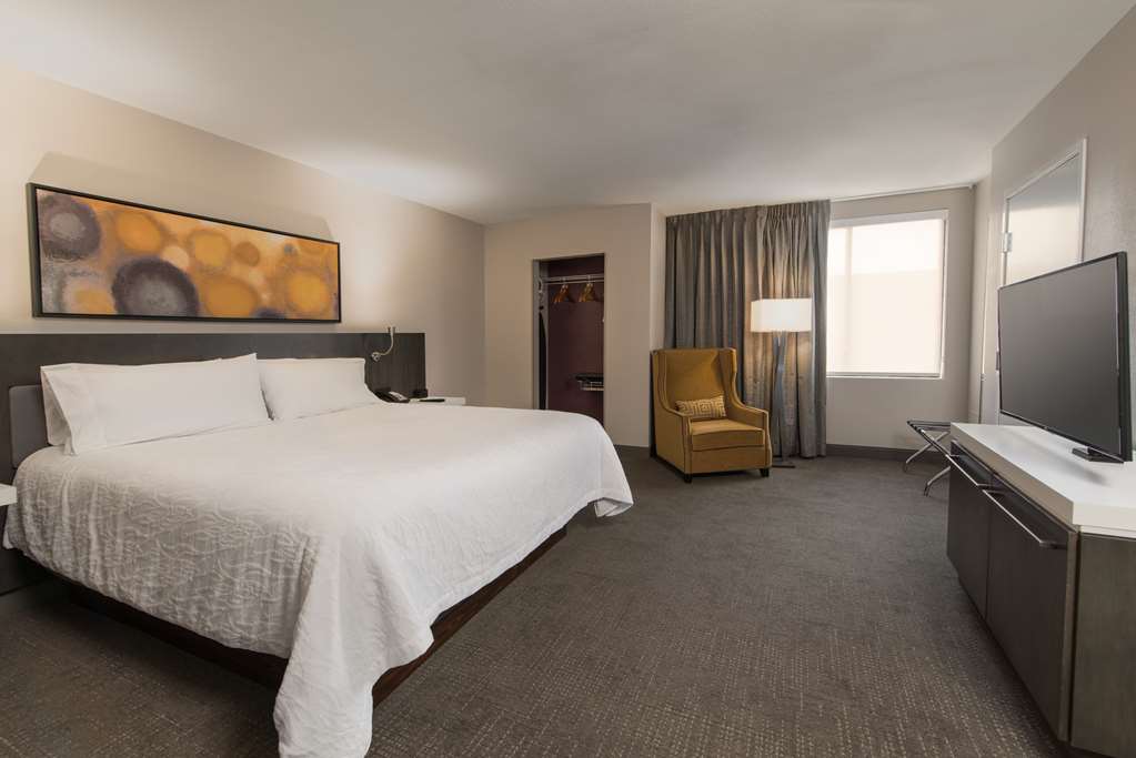 Фото Hilton Garden Inn Las Colinas