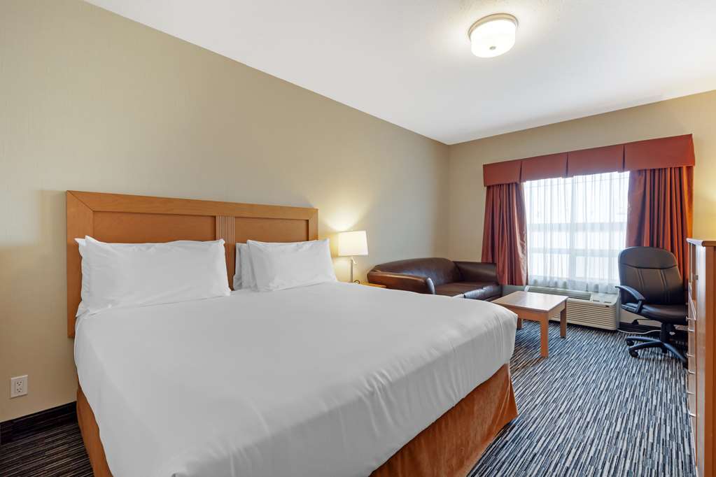 Фото Best Western Grande Prairie Hotel & Suites
