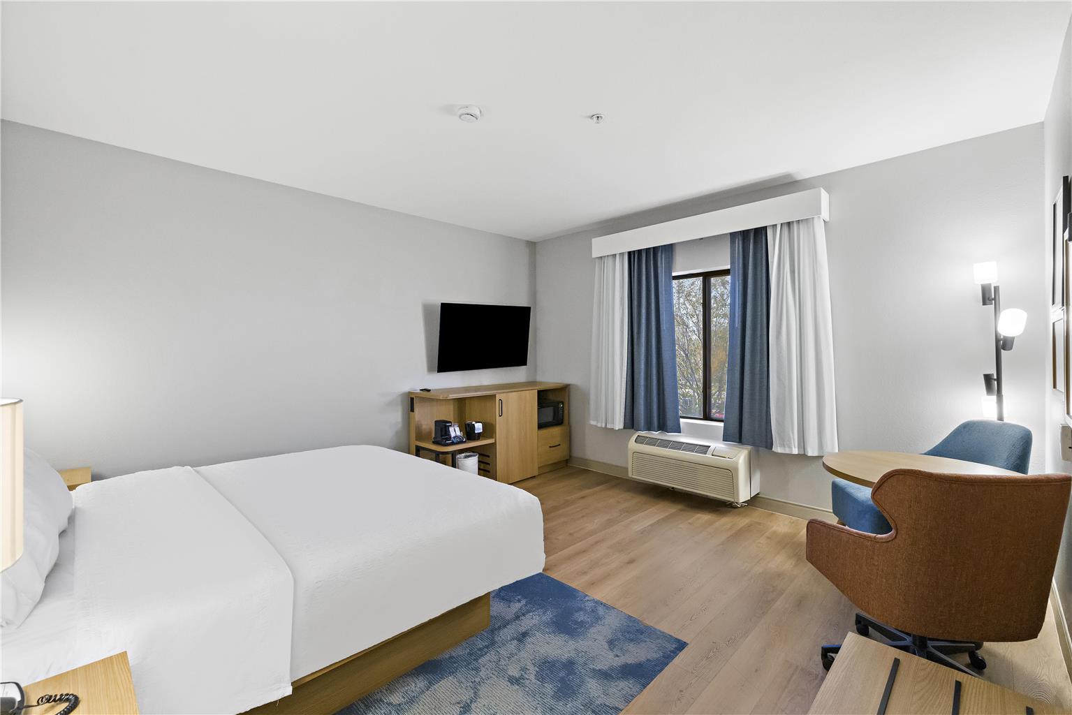 Фото Hampton Inn & Suites Lancaster