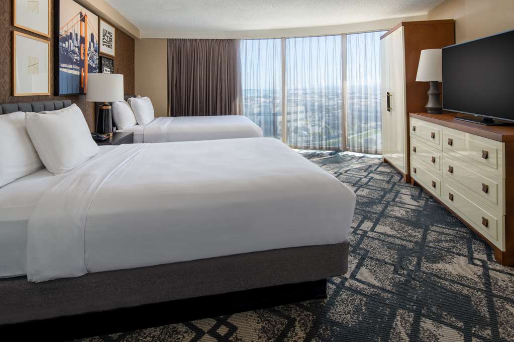 Фото Embassy Suites San Francisco Airport - South San Francisco