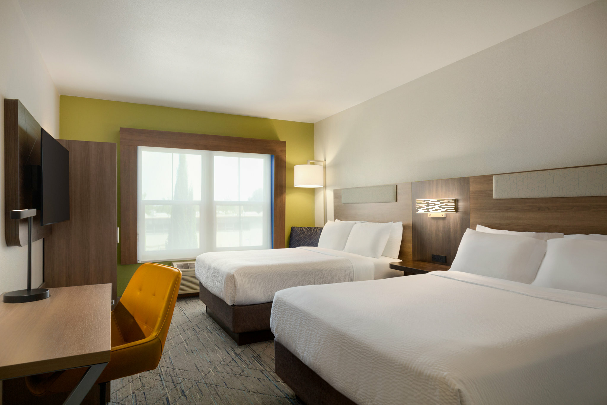 Фото Holiday Inn Express West Sacramento, an Ihg Hotel