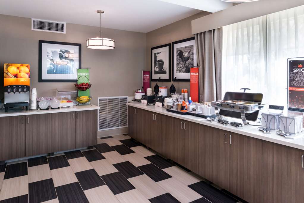 Фото Hampton Inn Los Angeles West Covina