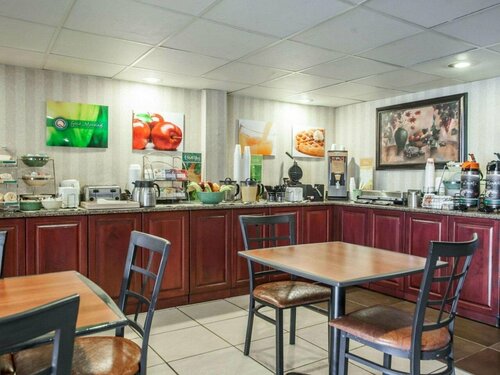Гостиница Quality Inn Aurora - Naperville Area в Нейпервилле