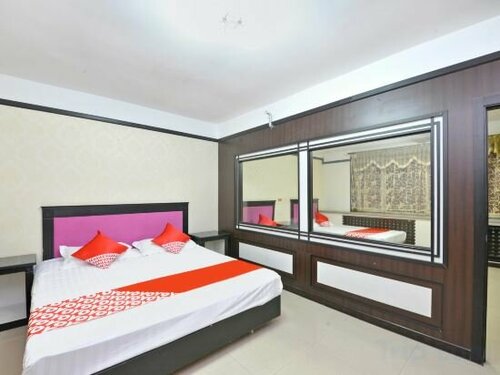 Гостиница Suifen River Zhonglong Hotel в Суйфэньхэ