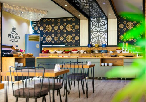 Гостиница Privado Hotels в Калеичи