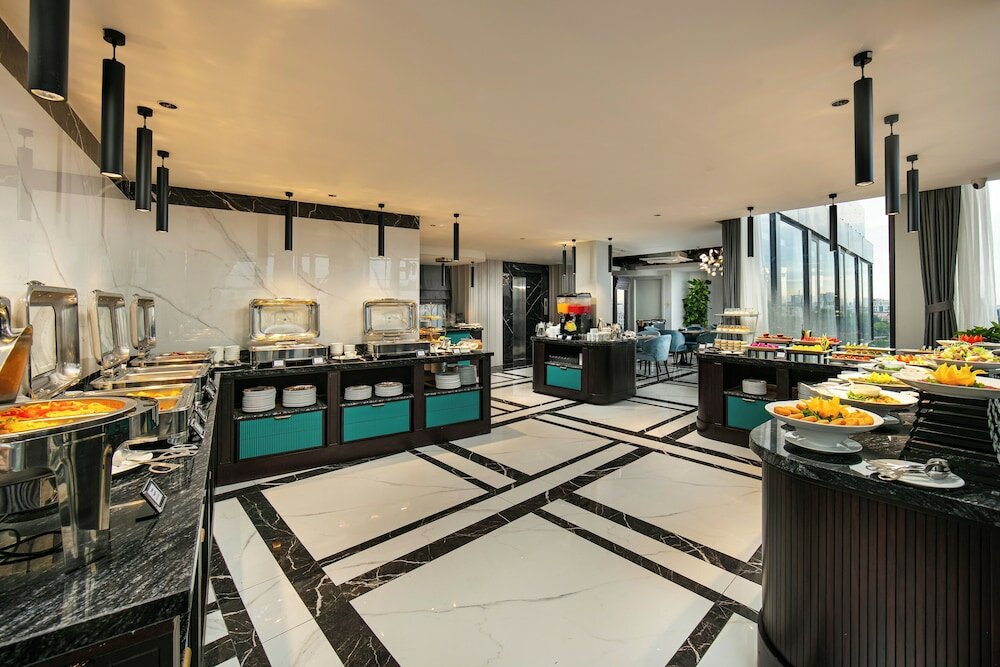 Фото May De Ville Old Quarter II Hotel