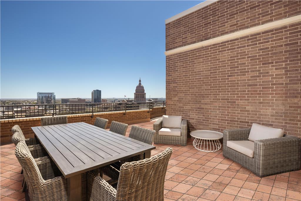 Фото DoubleTree Suites by Hilton Hotel Austin