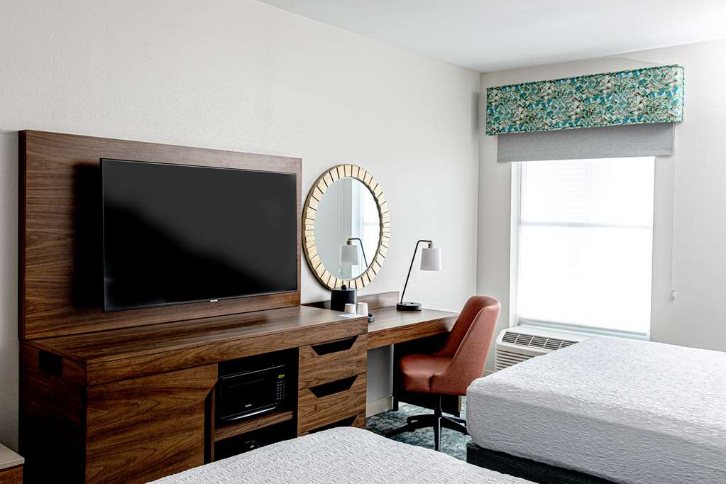 Фото Hampton Inn & Suites Charleston/West Ashley