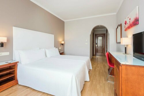Гостиница Hotel Melilla Puerto, Affiliated by Meliá в Мелилье