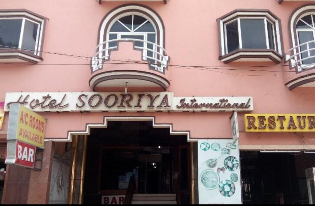 Фото Hotel Soorya International