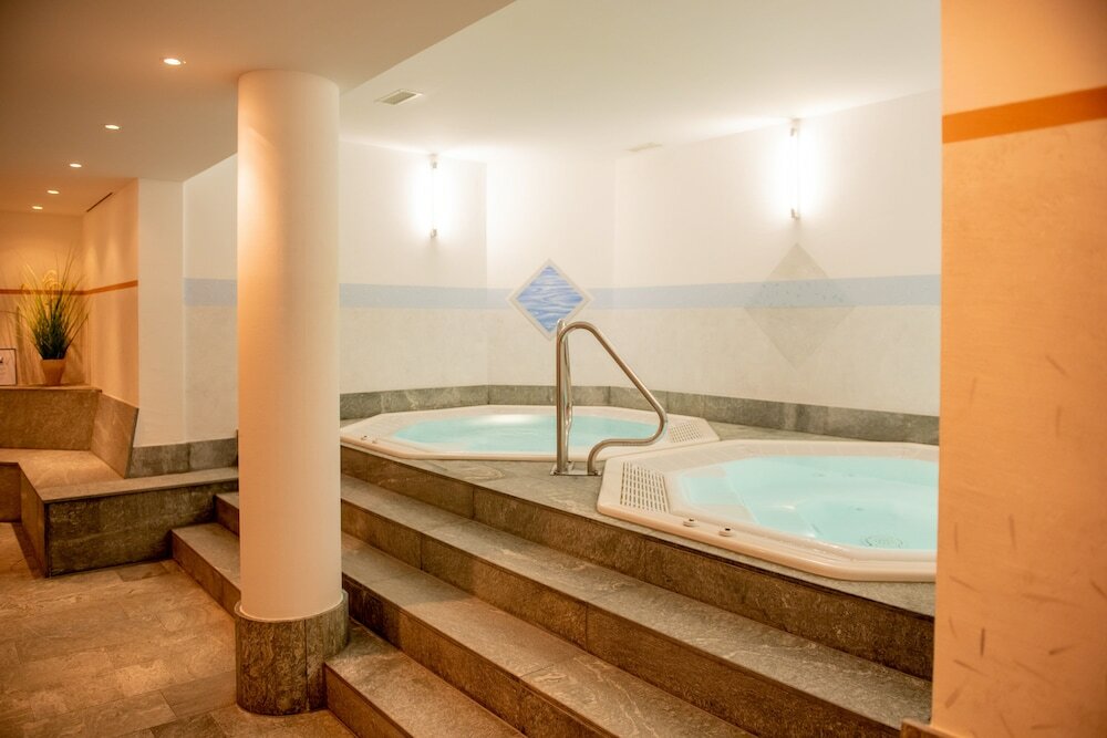 Фото Hotel Schweizerhof Zermatt
