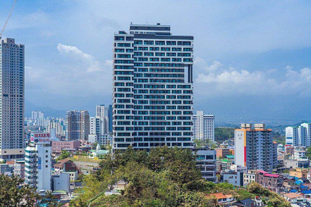 Фото Sokcho i Park Suite Hotel and Residence