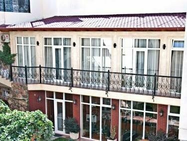 Гостиница East Legend в Баку