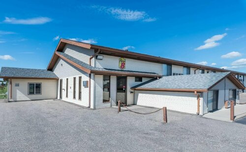 Гостиница Super 8 by Wyndham Devils Lake в Девилс Лейк