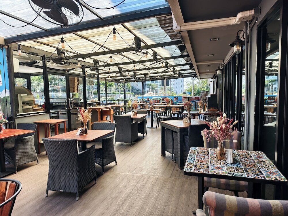 Фото Frankie's Inn