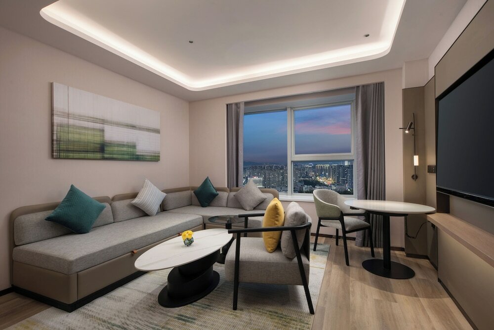 Фото Yimei Plaza Hotel