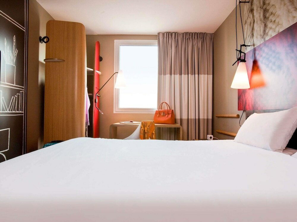 Фото Ibis Paris Porte de Clichy Centre